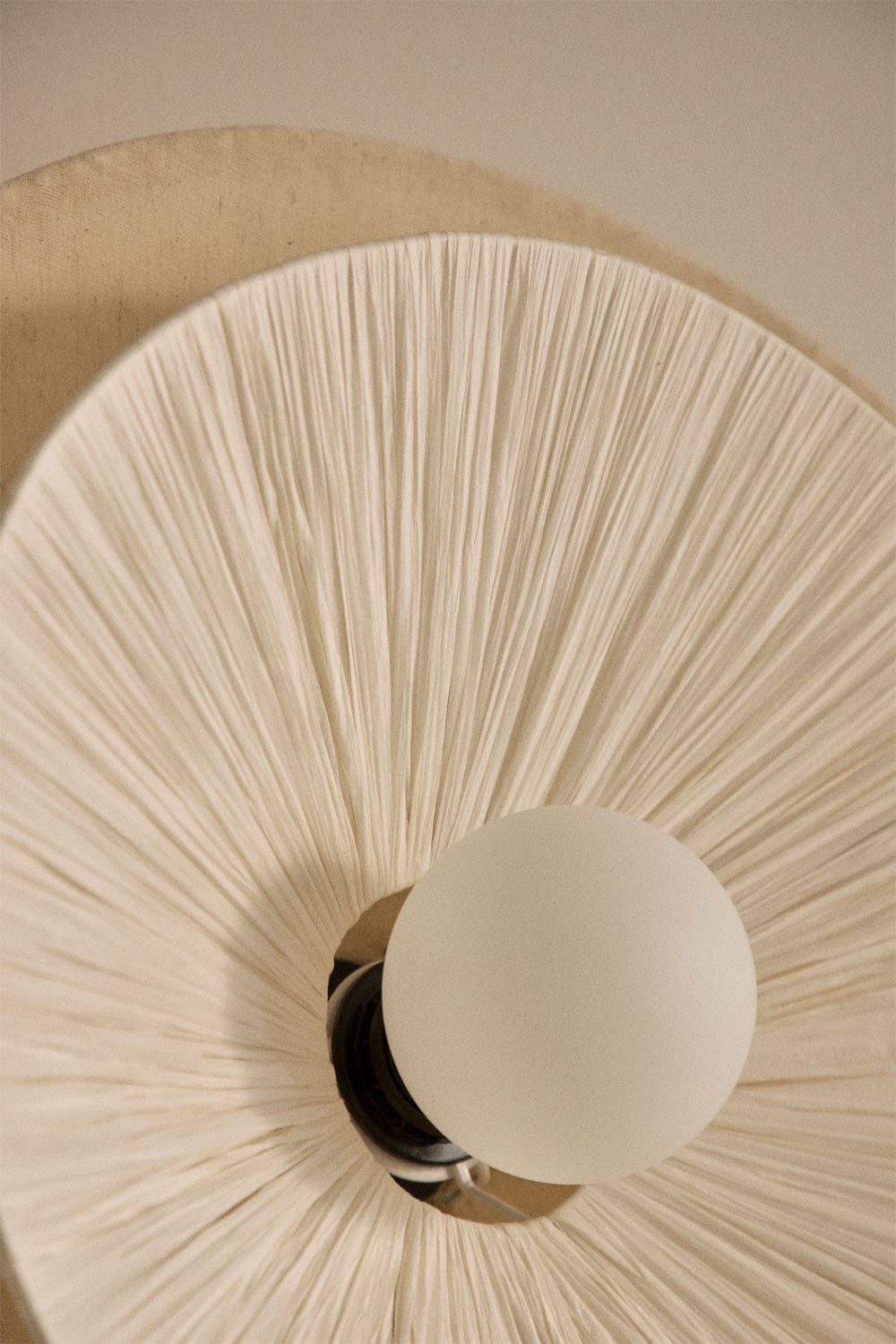 Lampa ścienna Aislin z rafii Ø50 cm, obrazek w galerii 2