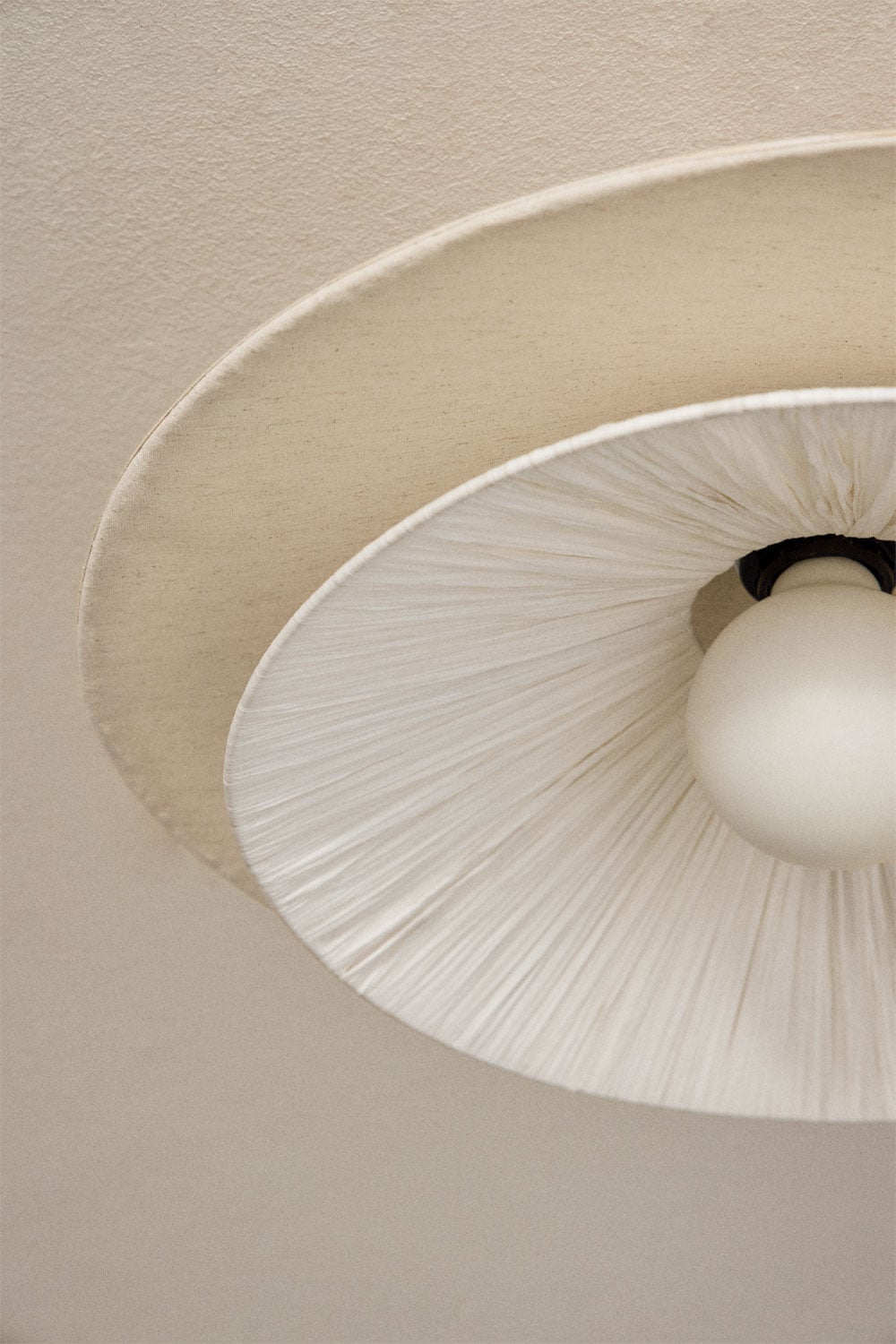 Plafon sufitowy Ø50 cm z rafii Aislin, obrazek w galerii 2