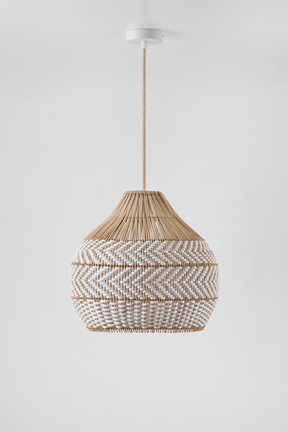 Lampa sufitowa wisząca z plecionego rattanu Llaury, obrazek w galerii 1