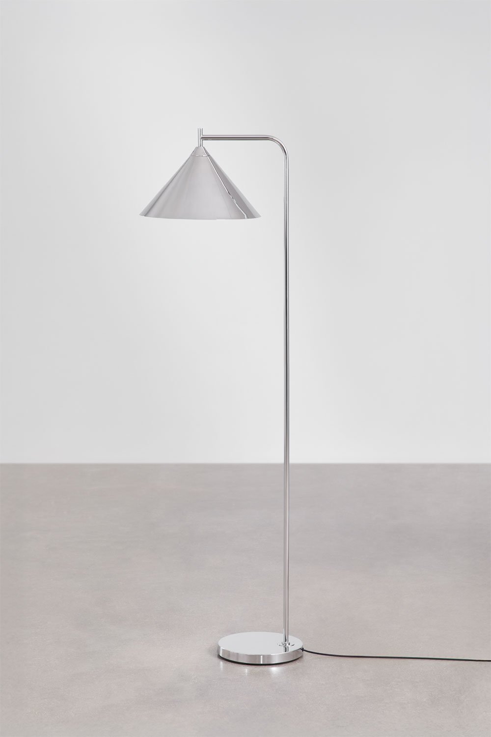 Lampa stojąca z żelaza Cambrea, obrazek w galerii 3