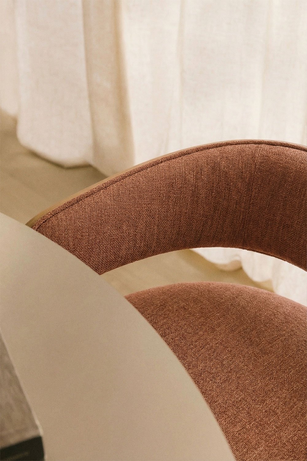 Krzesło jadalniane z drewna dębowego i tapicerowane Olea Signature, obrazek w galerii 2