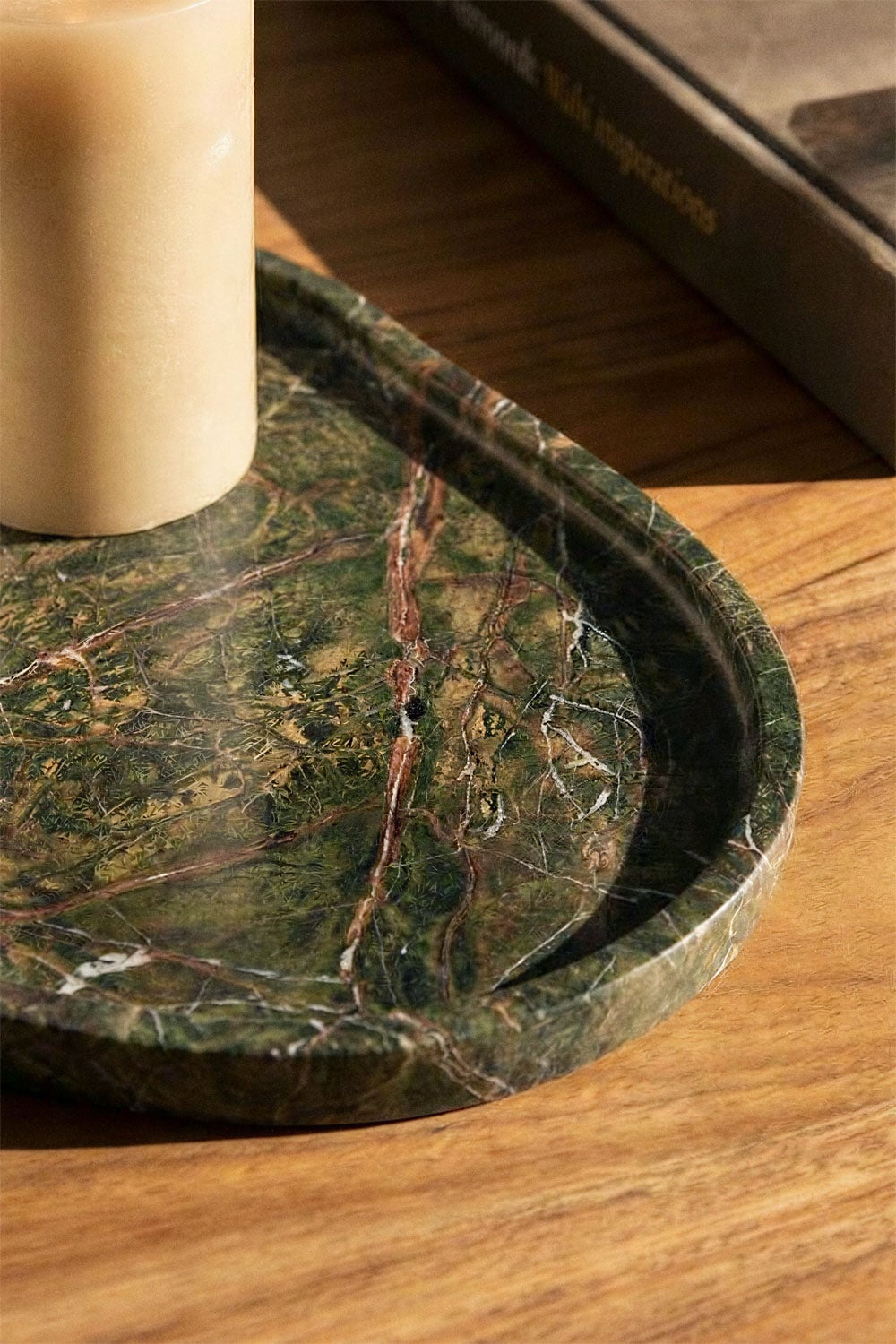 Taca dekoracyjna z marmuru Orivando, obrazek w galerii 2