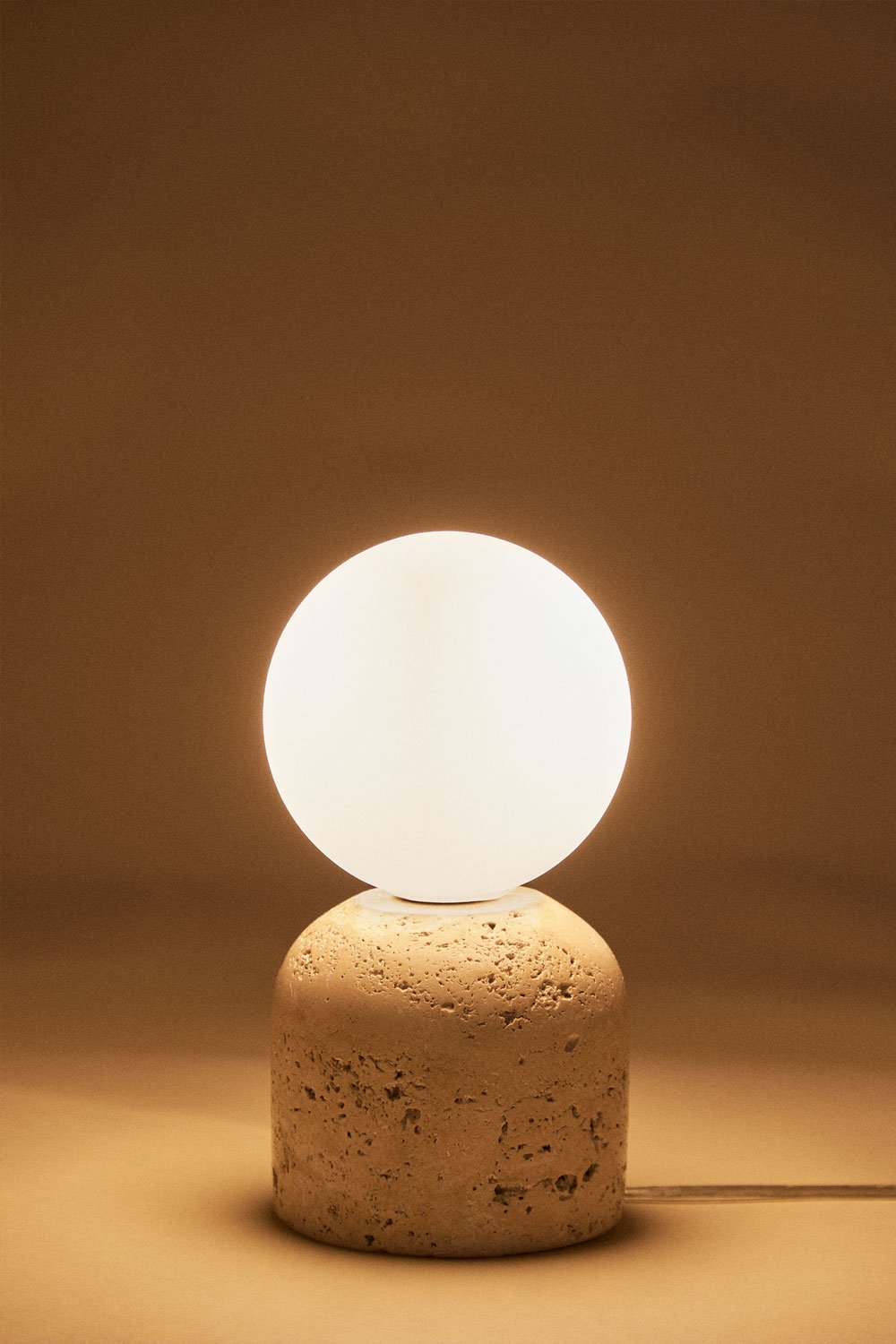 Lampa stołowa z naturalnego kamienia Tumkur, obrazek w galerii 4