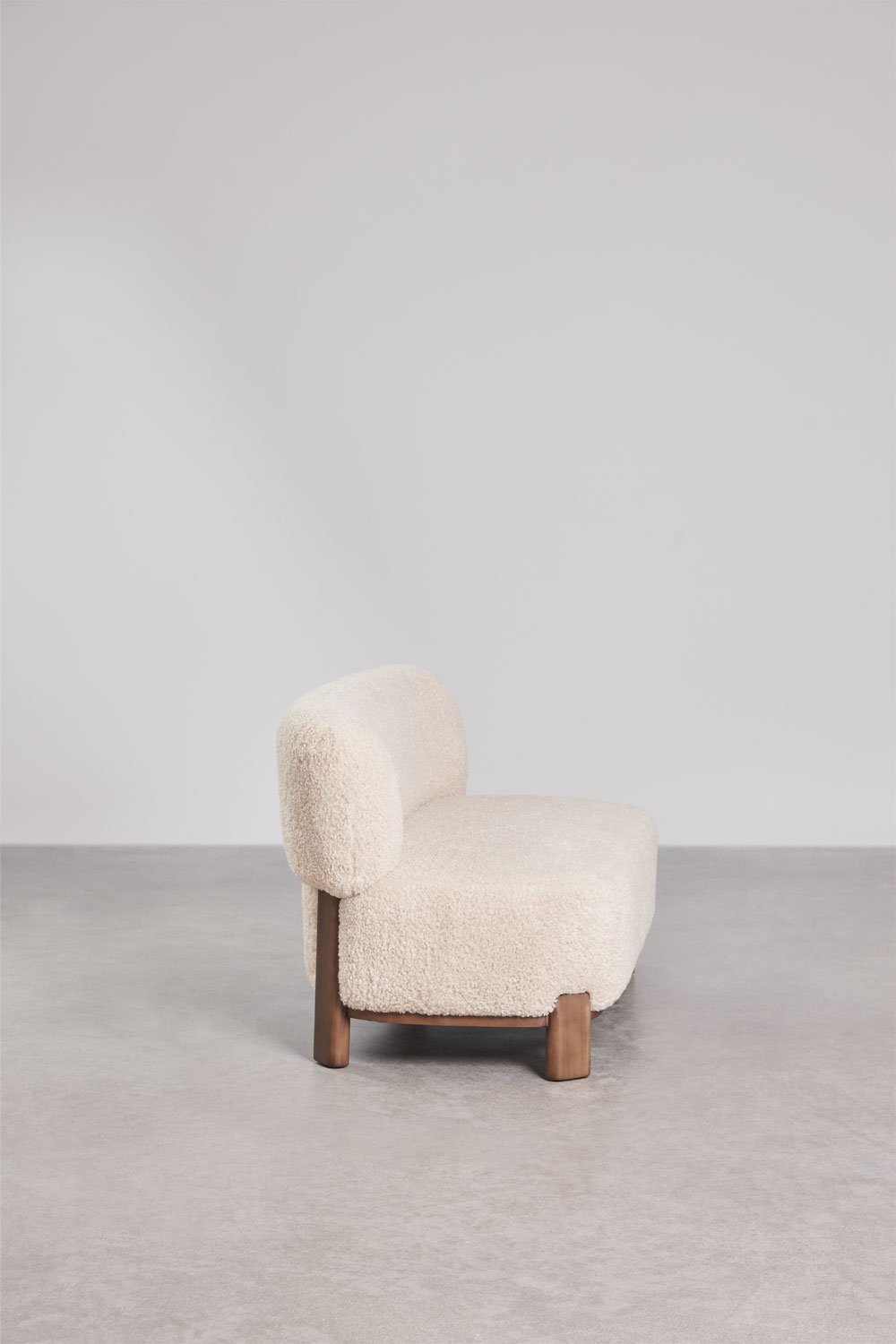 Sofa dwuosobowa z tapicerowanym drewnem Eldred, obrazek w galerii 5