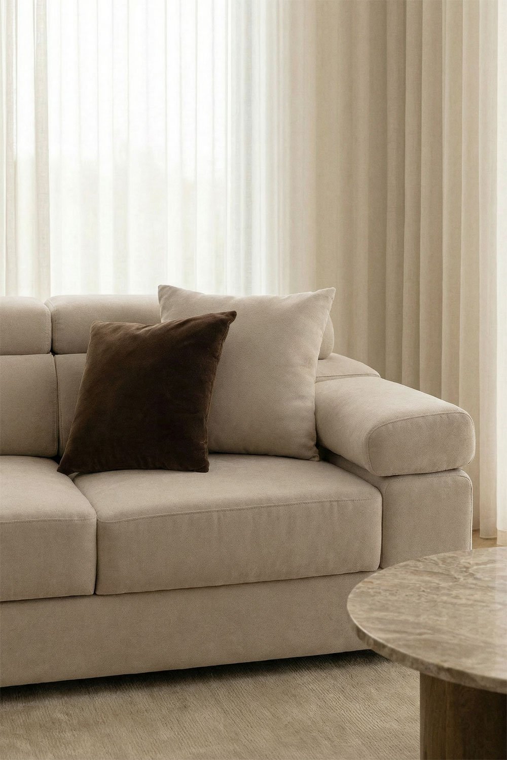 Sofa trzyosobowa z tkaniny Aramis, obrazek w galerii 3