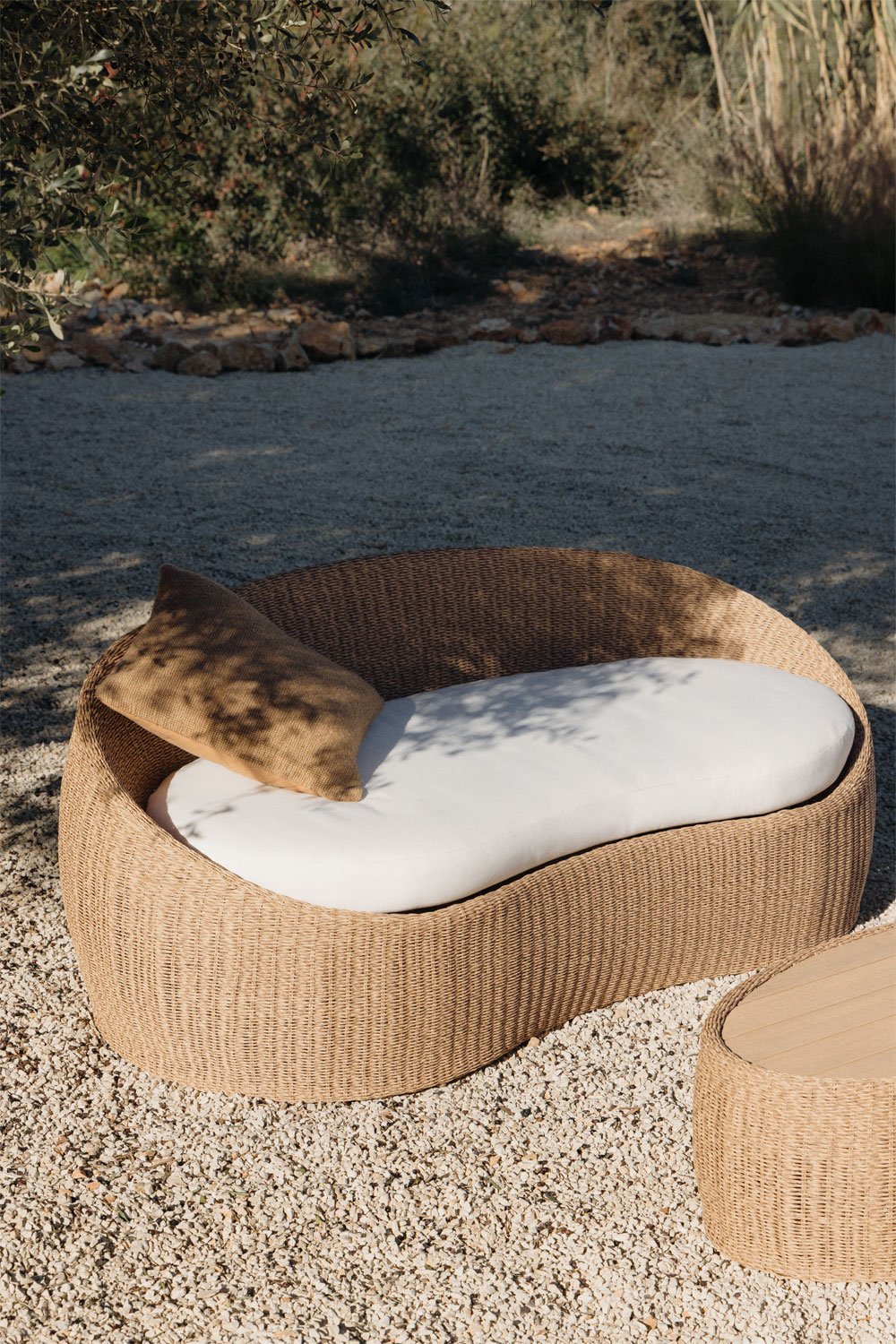 Sofa ogrodowy 3-osobowy z rattanu Clarnyx, obrazek w galerii 1