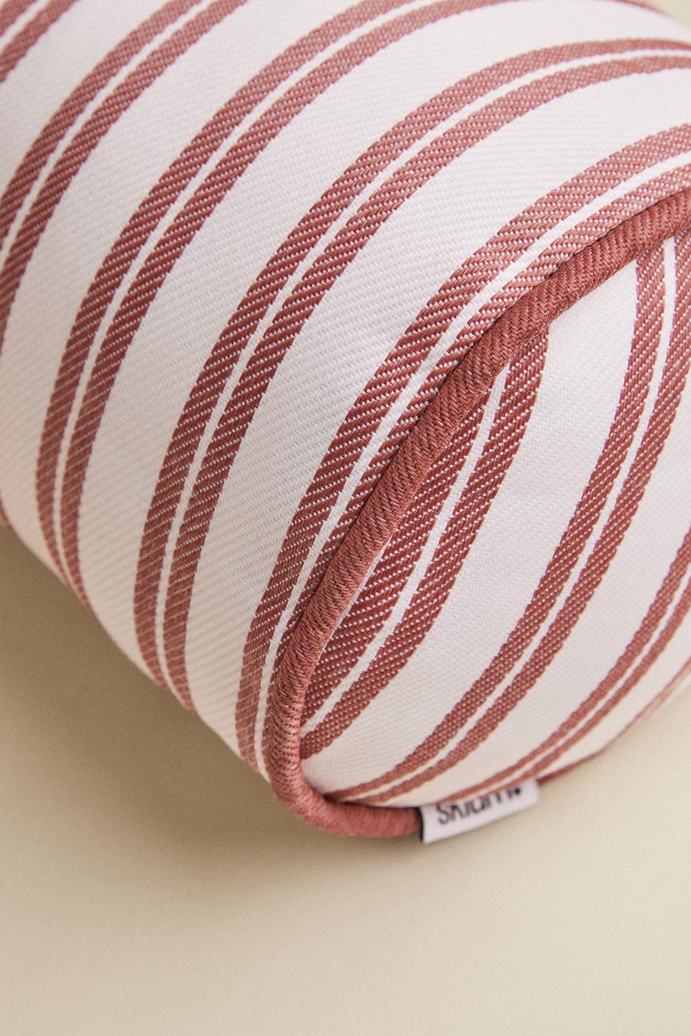 Poduszka wałek 15x50 cm na zewnątrz z tkaniny Somalia, obrazek w galerii 3