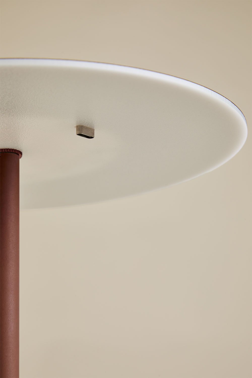 Bezprzewodowa lampa stołowa LED z żelaza Emilein, obrazek w galerii 3