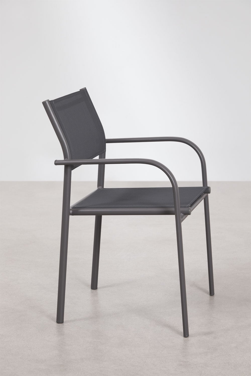 Zestaw stołu prostokątnego 200x95 cm z aluminium Brinela oraz 8 sztaplowanych krzeseł ogrodowych z podłokietnikami z aluminium O, obrazek w galerii 8