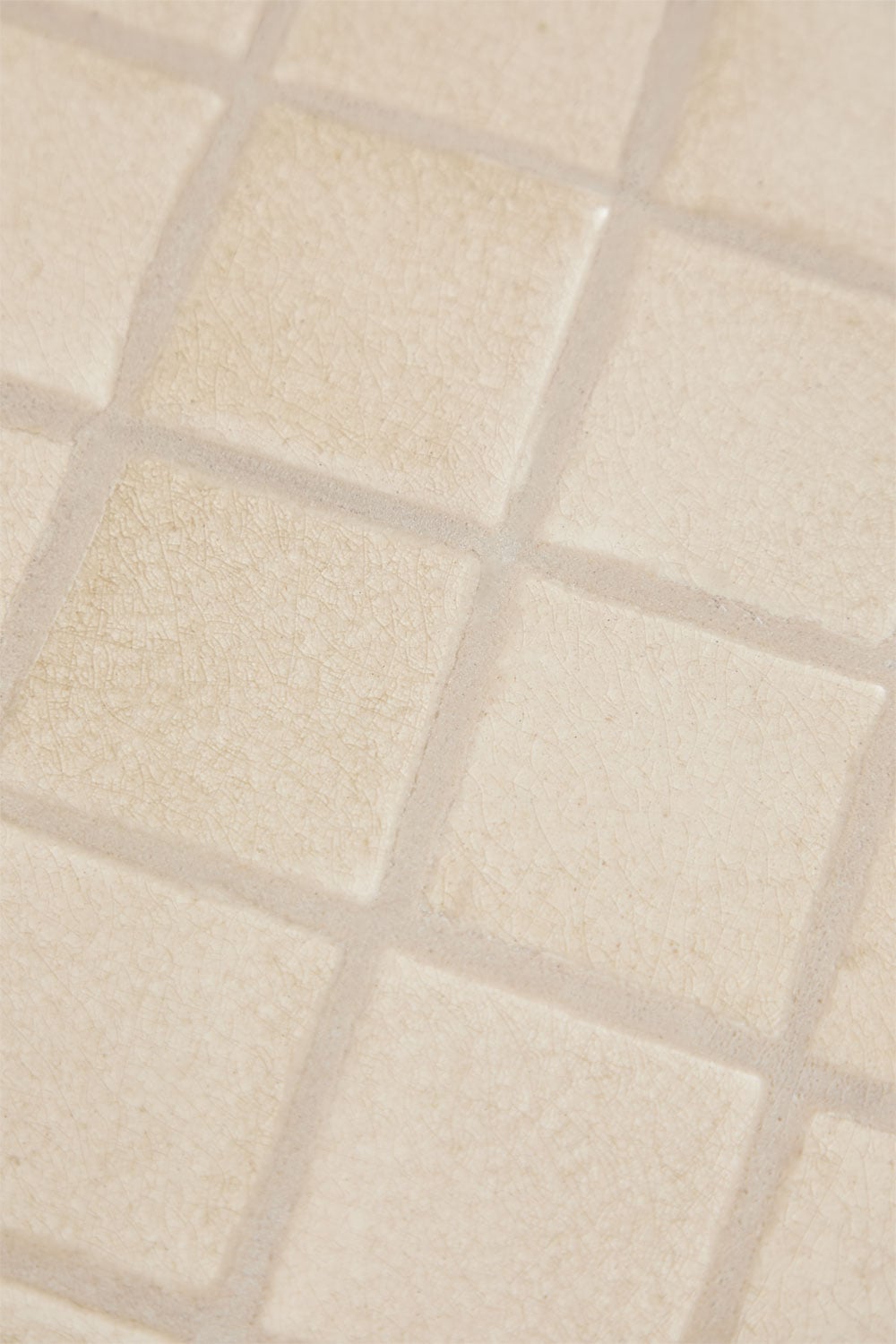 Okrągły stolik kawowy Ø80 cm z drewna akacjowego i płytek Aitana, obrazek w galerii 4