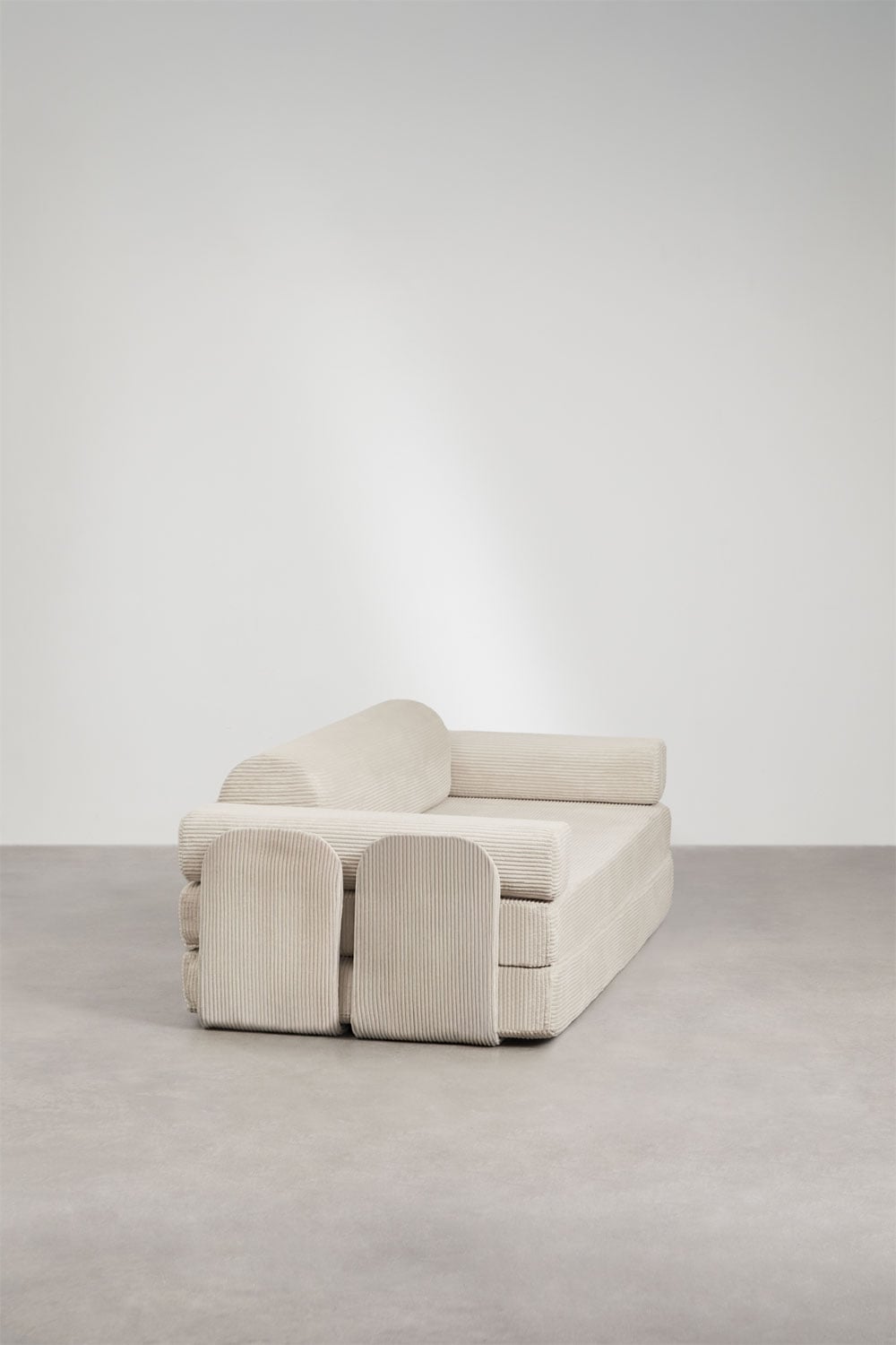 Sofa rozkładana dwuosobowa z weluru pakowana próżniowo Paoly, obrazek w galerii 5