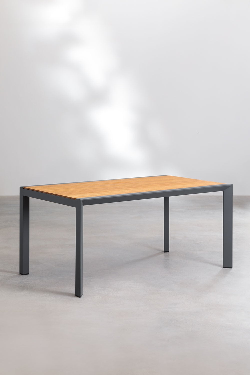 Zestaw stołu prostokątnego 160x90 cm z drewna eukaliptusowego Archer Classic oraz 6 sztaplowanych krzeseł ogrodowych z aluminium, obrazek w galerii 2