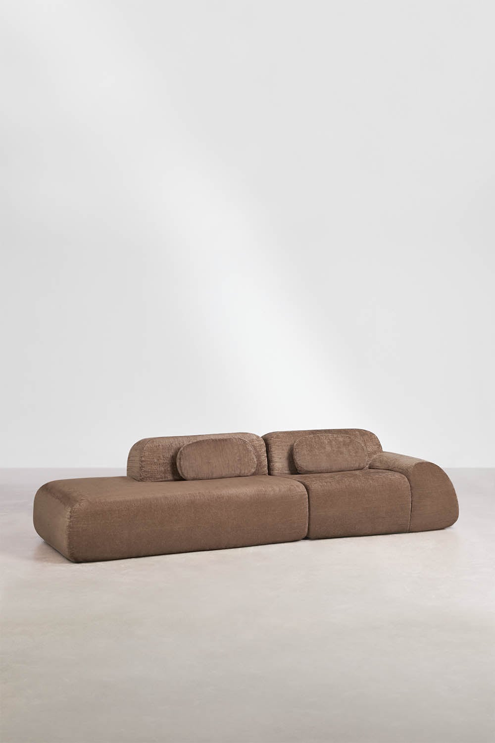 Sofa modułowy narożny 2-częściowy z lewym szezlongiem z weluru Merida, pakowany próżniowo, obrazek w galerii 1