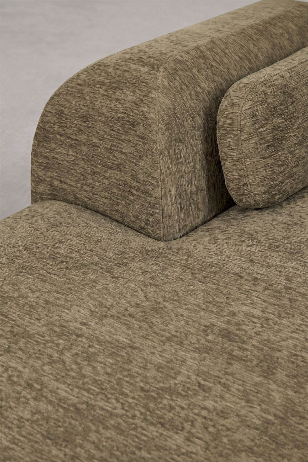 Sofa modułowy narożny 2-częściowy z lewym szezlongiem z weluru Merida, pakowany próżniowo, obrazek w galerii 5