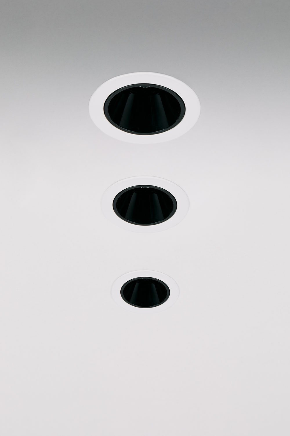 Pack 3 wbudowanych downlightów LED z okrągłymi ramkami Ø8 cm z aluminium Luisiana, imagen de galeria 1