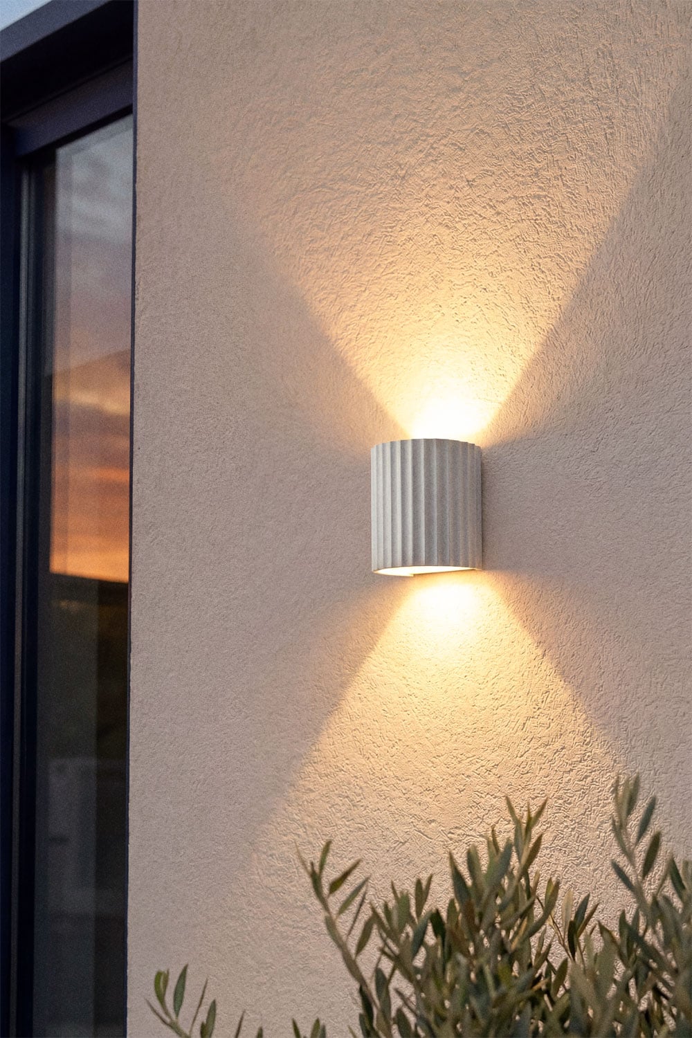 Kinkiet ścienny LED do użytku zewnętrznego z aluminium Barein, obrazek w galerii 2