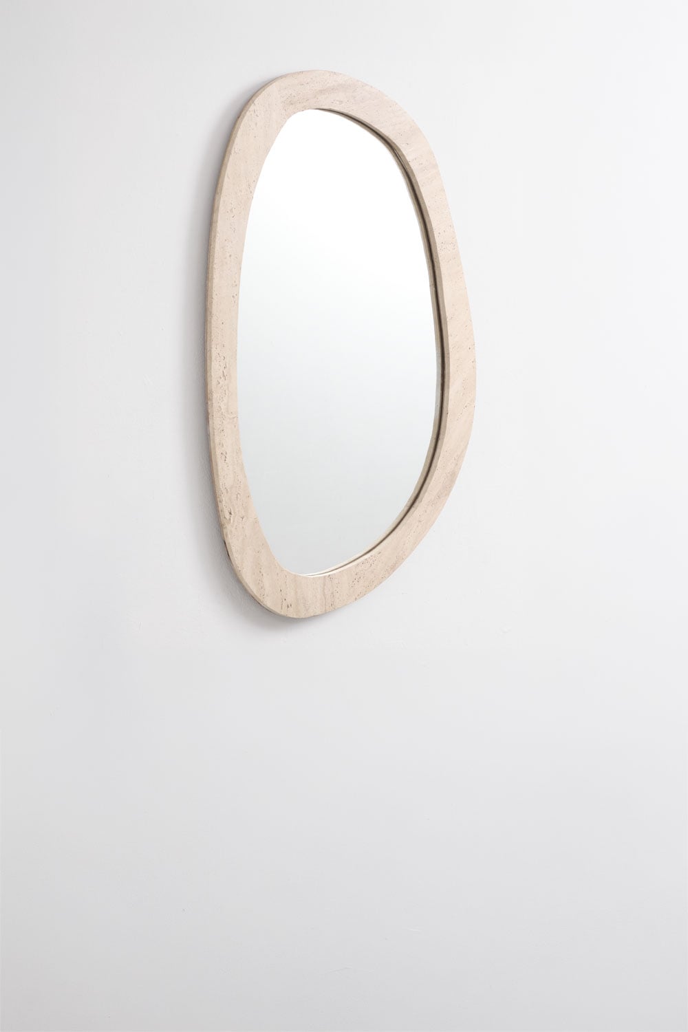 Nieregularne lustro ścienne z naturalnego kamienia Urkiz, obrazek w galerii 2