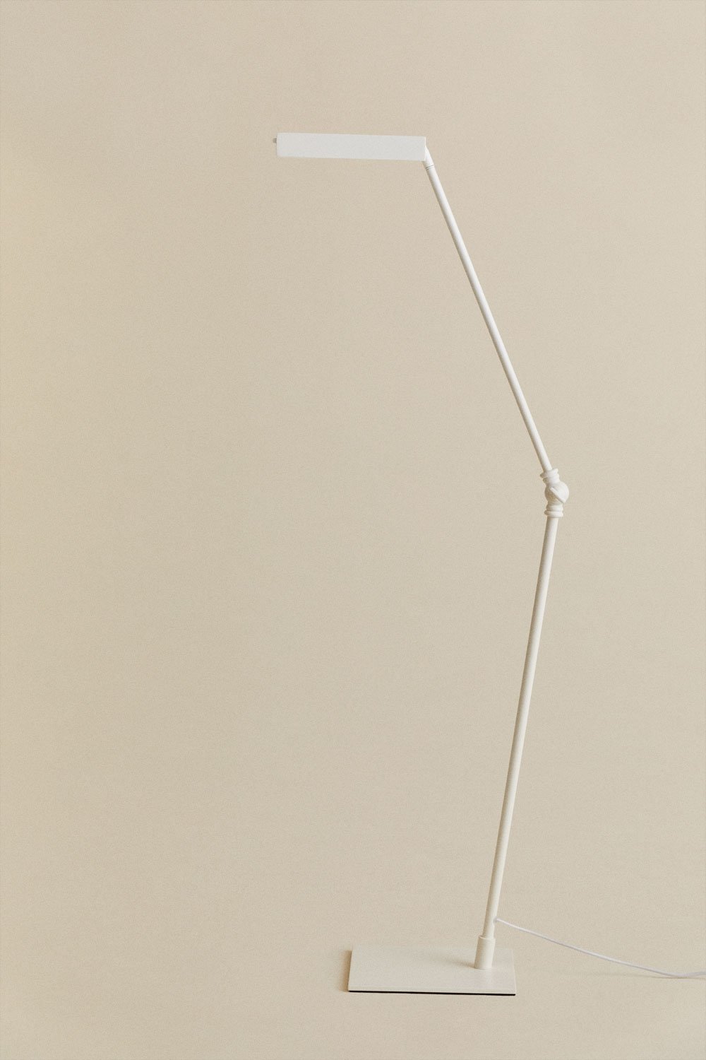 Lampa stołowa LED z metalu Valtyn, obrazek w galerii 4