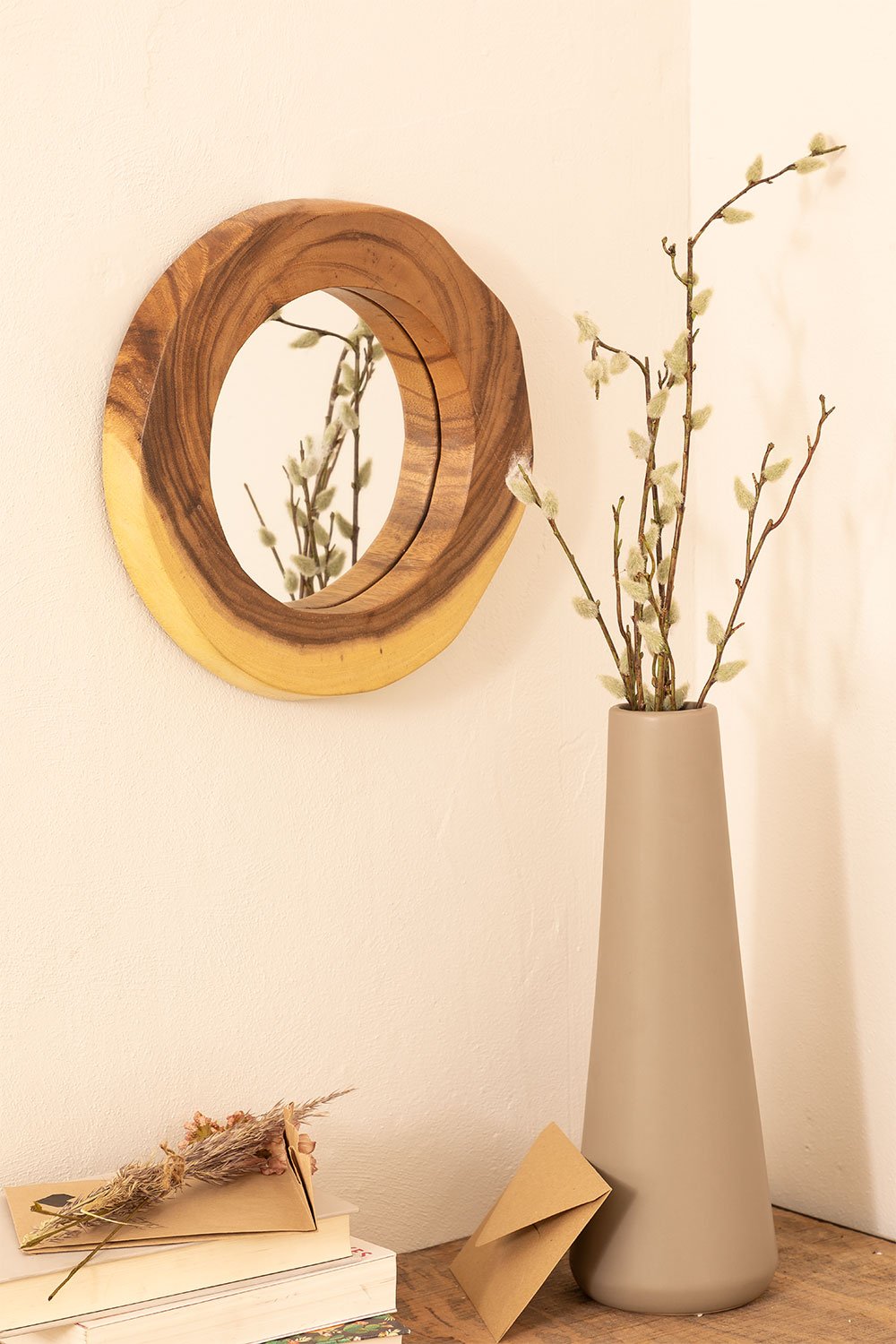 Okragle lustro scienne z drewna (33,5x30,5 cm) Vrao, obrazek w galerii 1