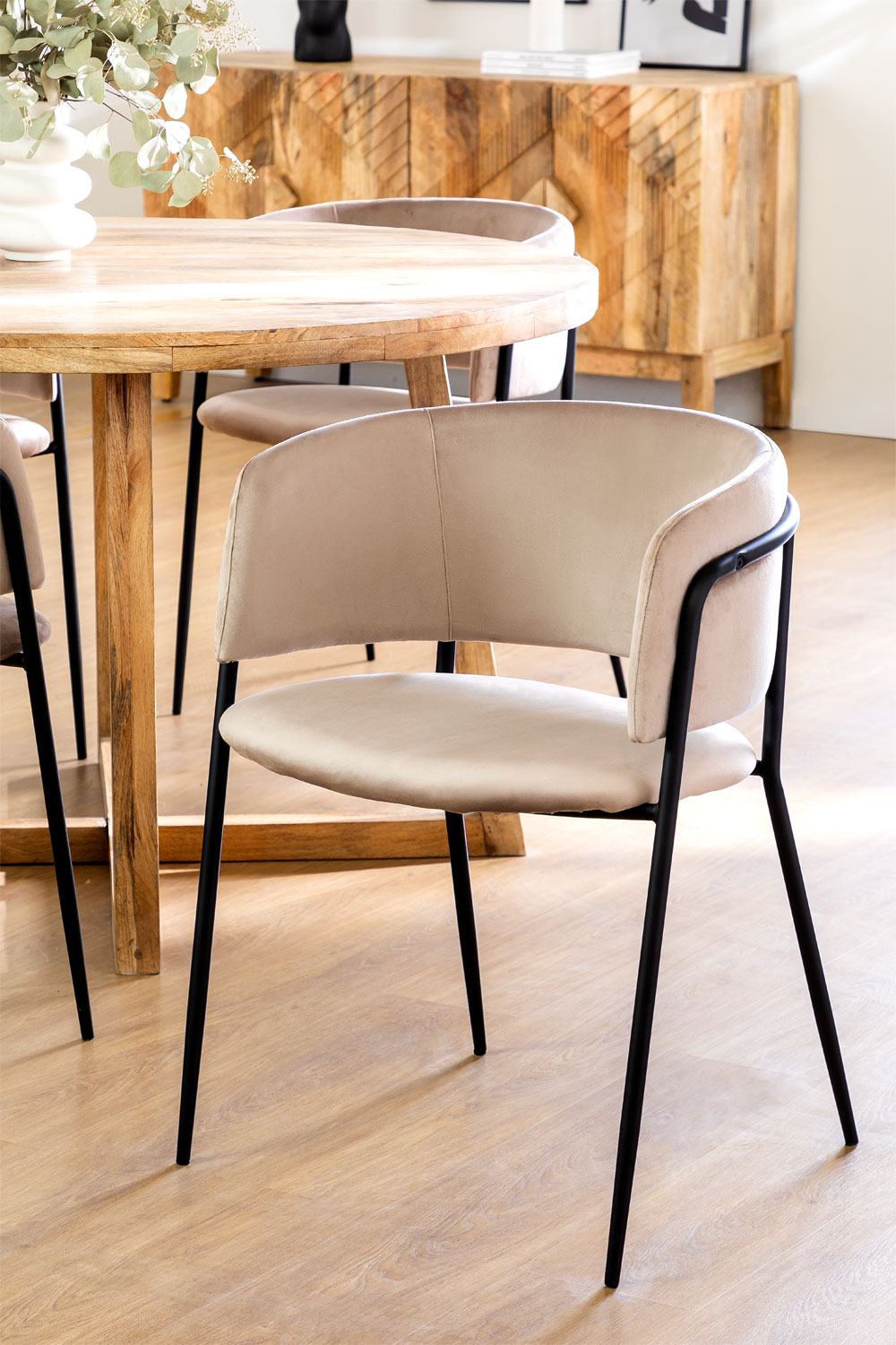 Cadeiras sala de jantar: estofadas, em madeira e mais - SKLUM