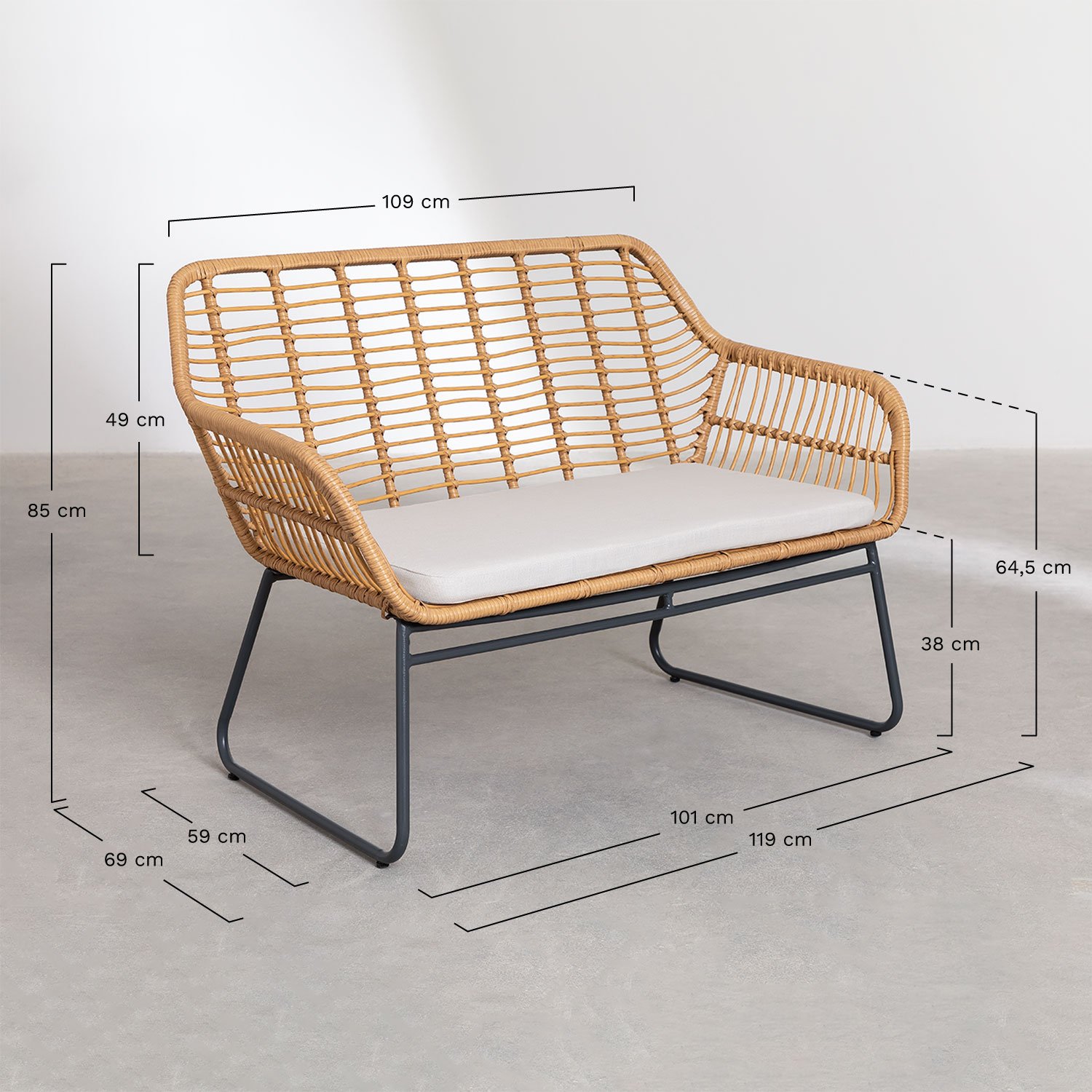 Conjunto de jardim com sofá de 2 lugares, 2 poltronas e mesa de centro em aço e rattan sintético Visutt, Dimensões