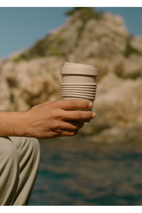 CREATE - KITCHENWARE OUTDOOR ECO - Chávena de café com tampa feita de material reciclado