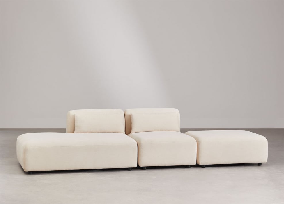 Sofá modular de 2 peças com chaise longue esquerda e pufe Fogler - Bombazina Crema Linho