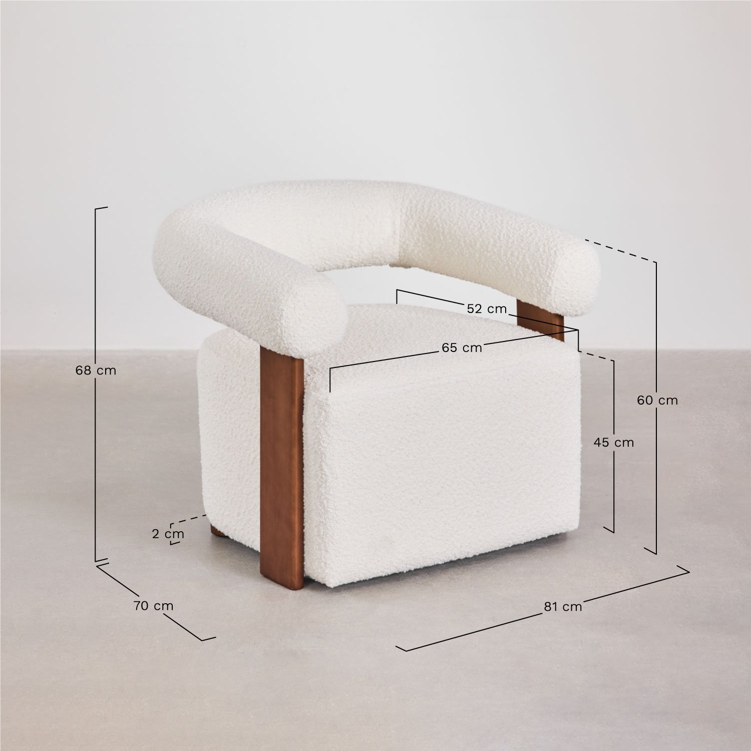 Poltrona em tecido bouclé e madeira de seringueira Mauro , Dimens&otilde;es
