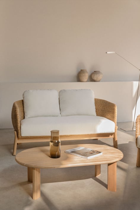 Conjunto de sala de estar Leilan com sofá de 2 lugares e mesa de centro em madeira de acácia e rattan