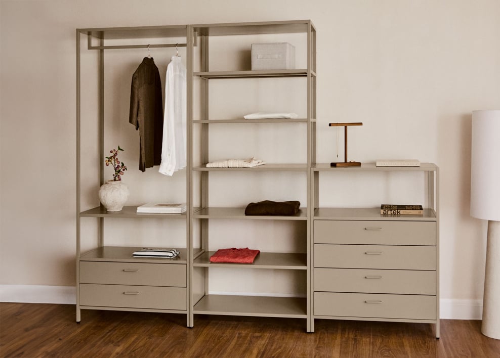 Guarda-roupa modular aberto Janine de 3 peças com gavetas de aço