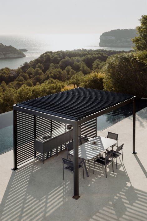 Pérgola bioclimática de alumínio com lâminas e painéis Druvia