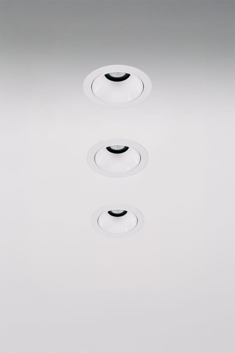Pack de 3 downlights LED embutidos com molduras redondas Ø7 cm para exterior em alumínio Orelva