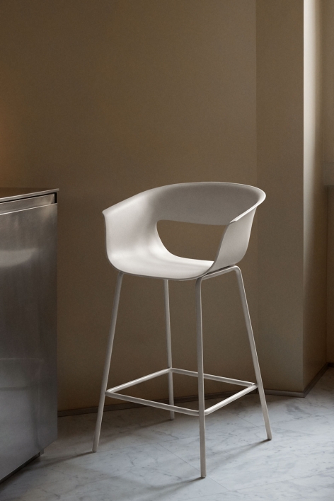 Banco alto de 75 cm em polipropileno e aço branco acinzentado Alanys - Branco acinzentado