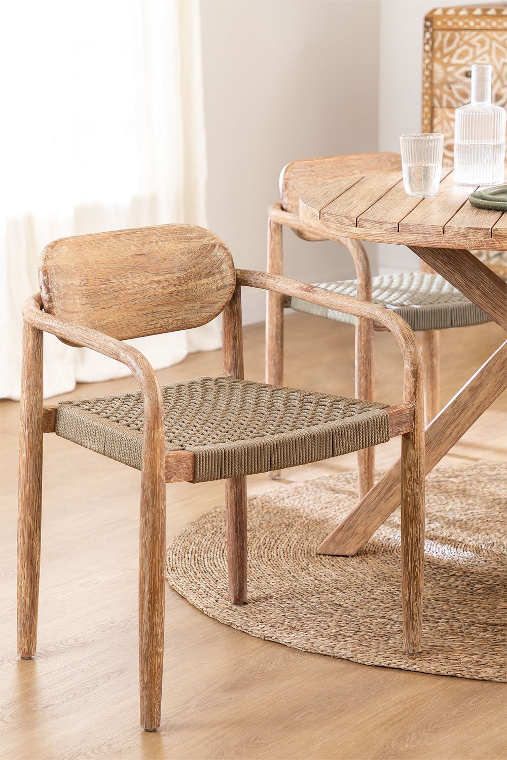 Cadeira de jantar com braços em madeira Naele, imagem de galeria 1