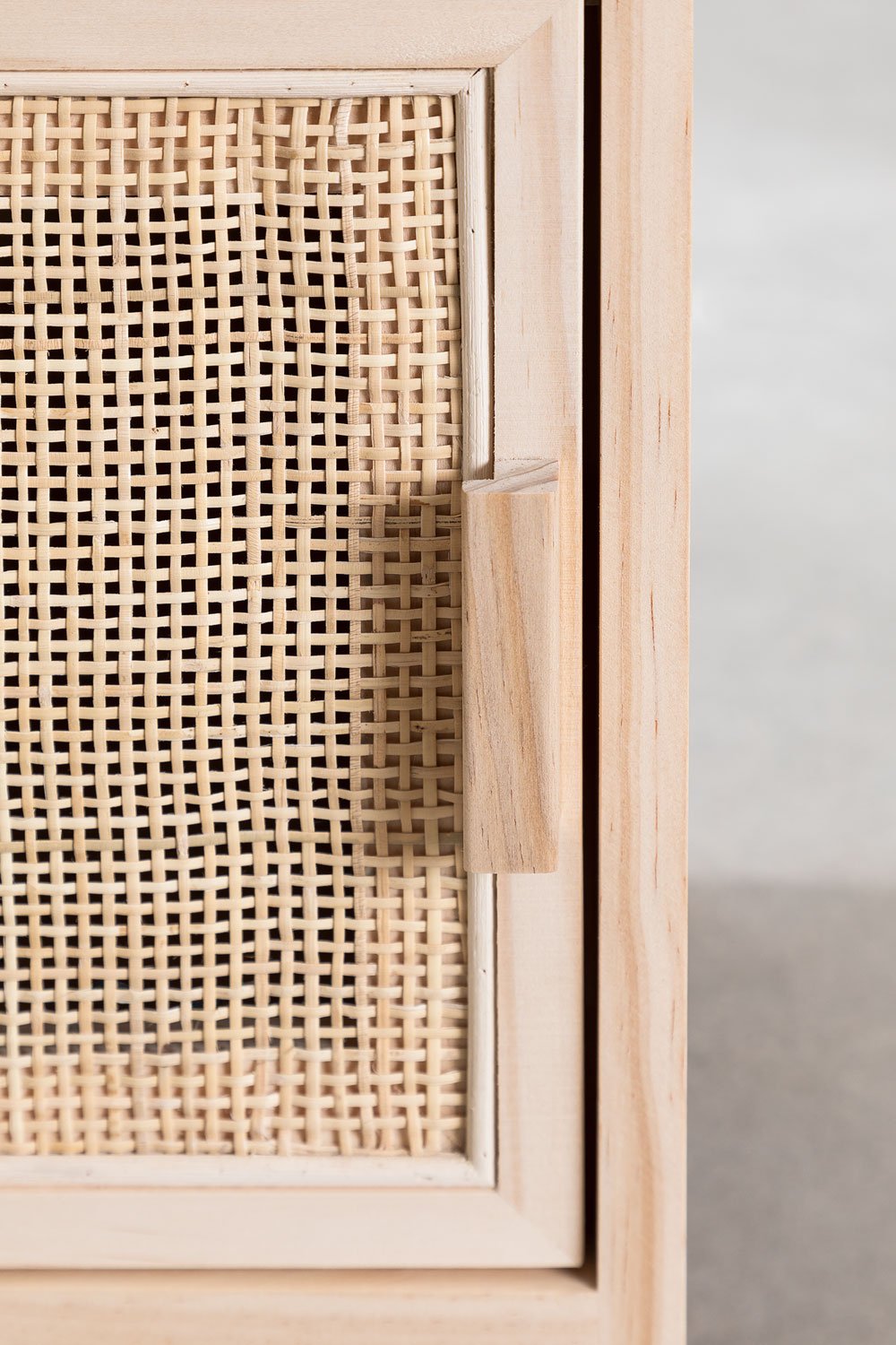 Mesa de cabeceira Kalú, madeira de mindi/rattan, 40x55