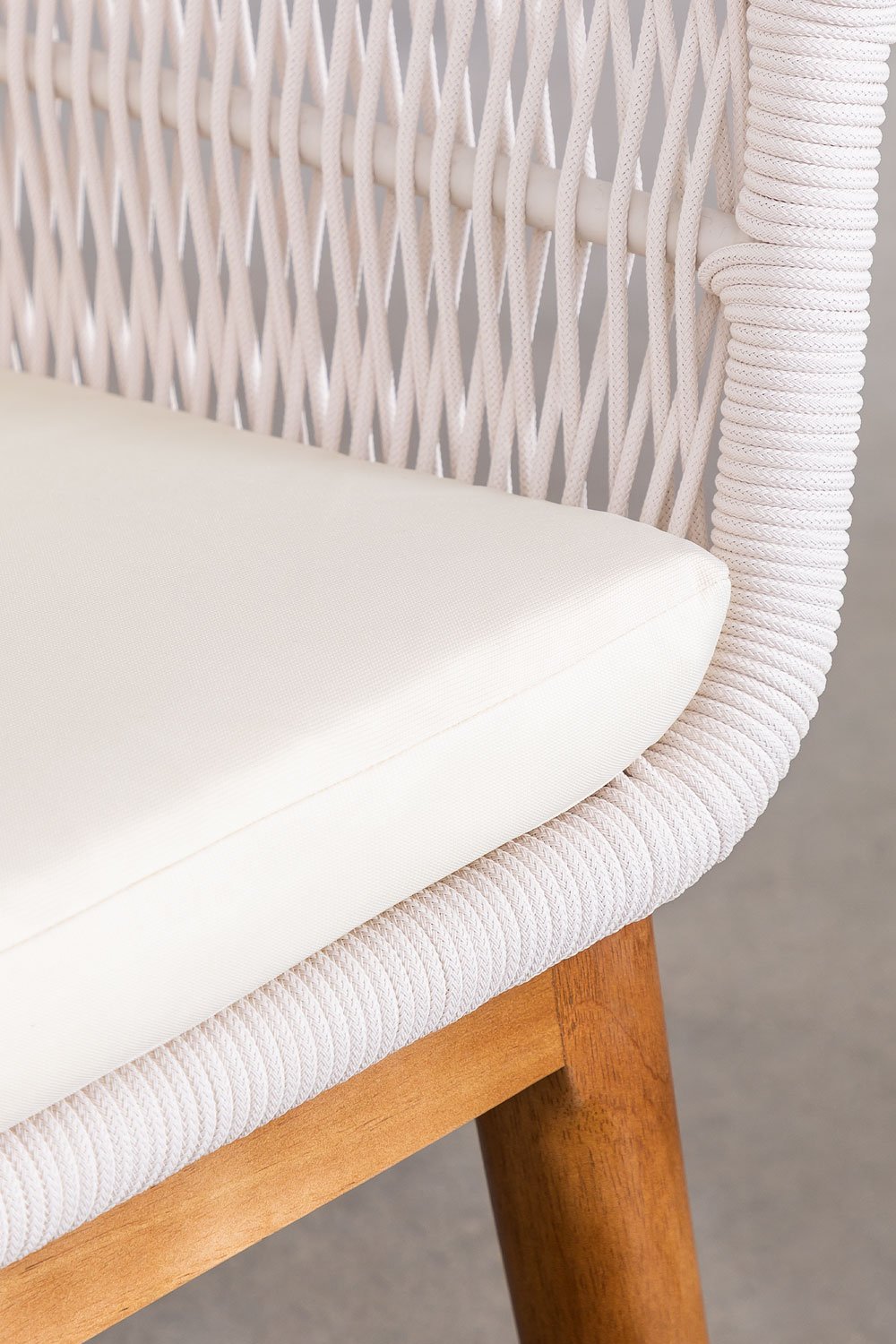 Conjunto de Mesa Redonda de Madeira (Ø120 cm) Naele e 6 Cadeiras de Jardim Barker, imagem de galeria 8