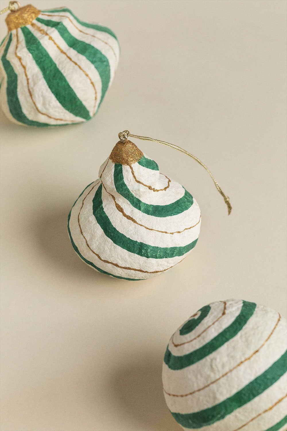 Conjunto de 3 enfeites artesanais de Natal em papel machê Mogens, imagem de galeria 3