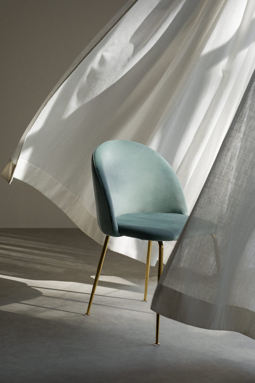 Cadeira de Jantar em Veludo Kana Design, imagem de galeria 1