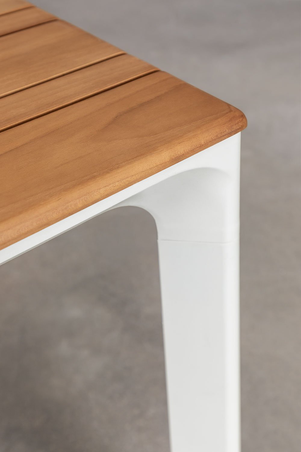 Conjunto de Mesa Retangular Katiana em Alumínio e Madeira Teca (160x90 cm) e 6 Cadeiras de Jardim em Alumínio Elvira, imagem de galeria 4