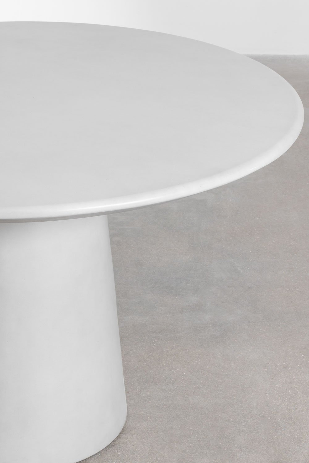 Mesa de jantar redonda Ø120 cm em cimento Noemi, imagem de galeria 3