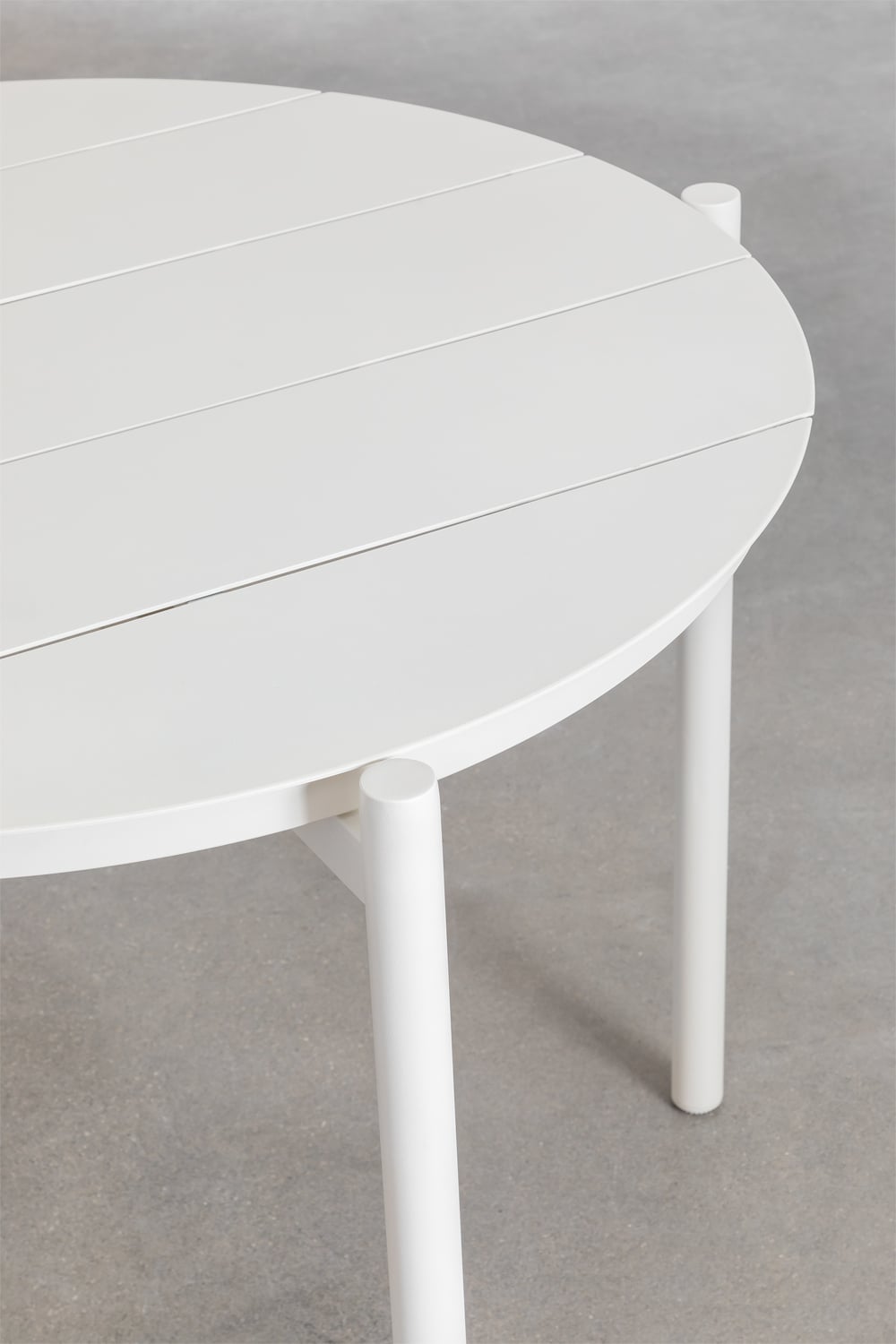 Conjunto de mesa redonda Ø110 cm em alumínio Elton e 4 cadeiras de jardim em polipropileno e aço Lynette, imagem de galeria 3