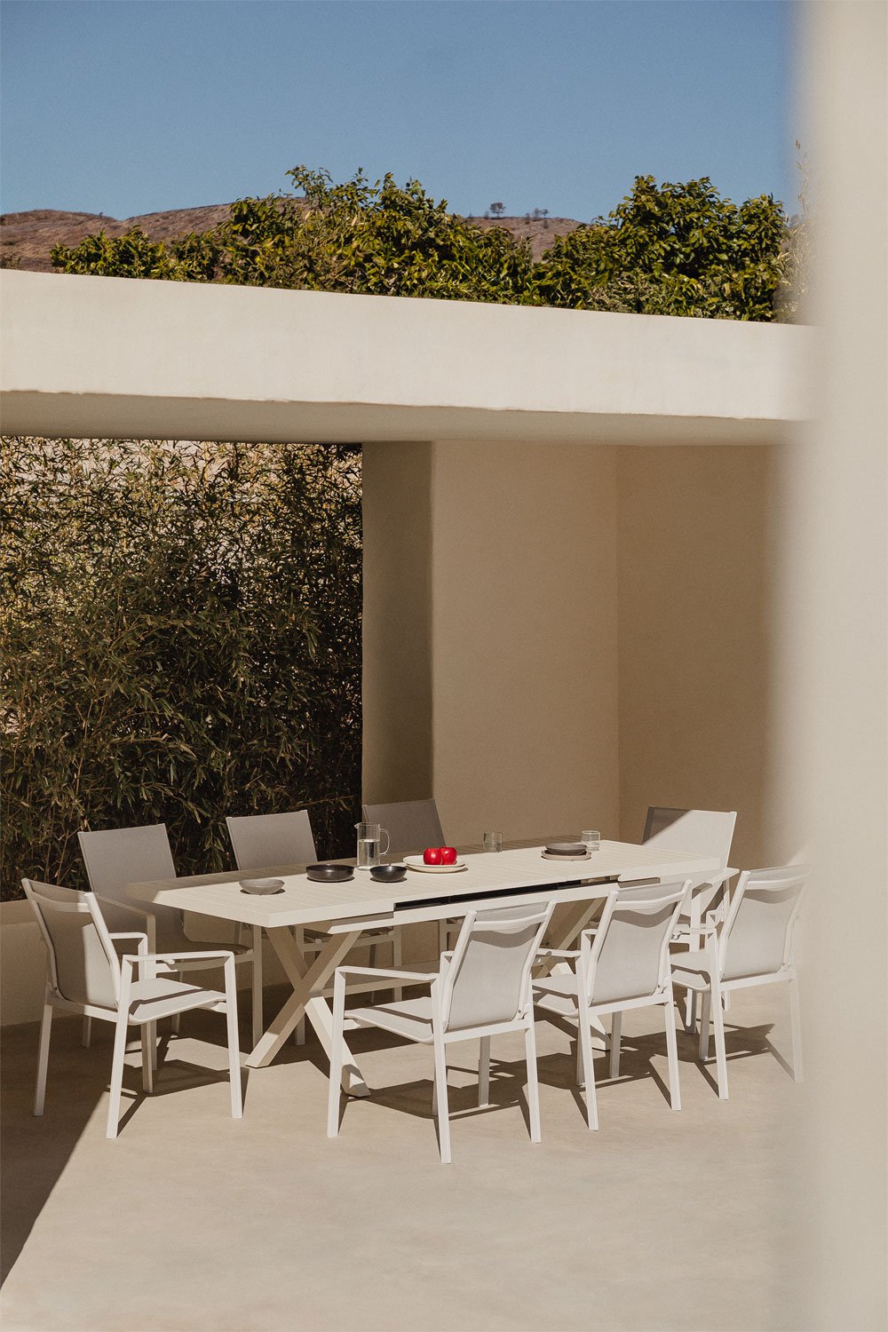Conjunto de mesa de jardim extensível retangular de alumínio (180-240x90 cm) Karena e 8 cadeiras de jardim Eika, imagem de galeria 1