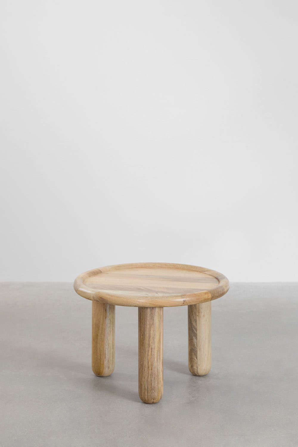 Mesa lateral redonda em madeira de mangueira Obiora, imagem de galeria 1