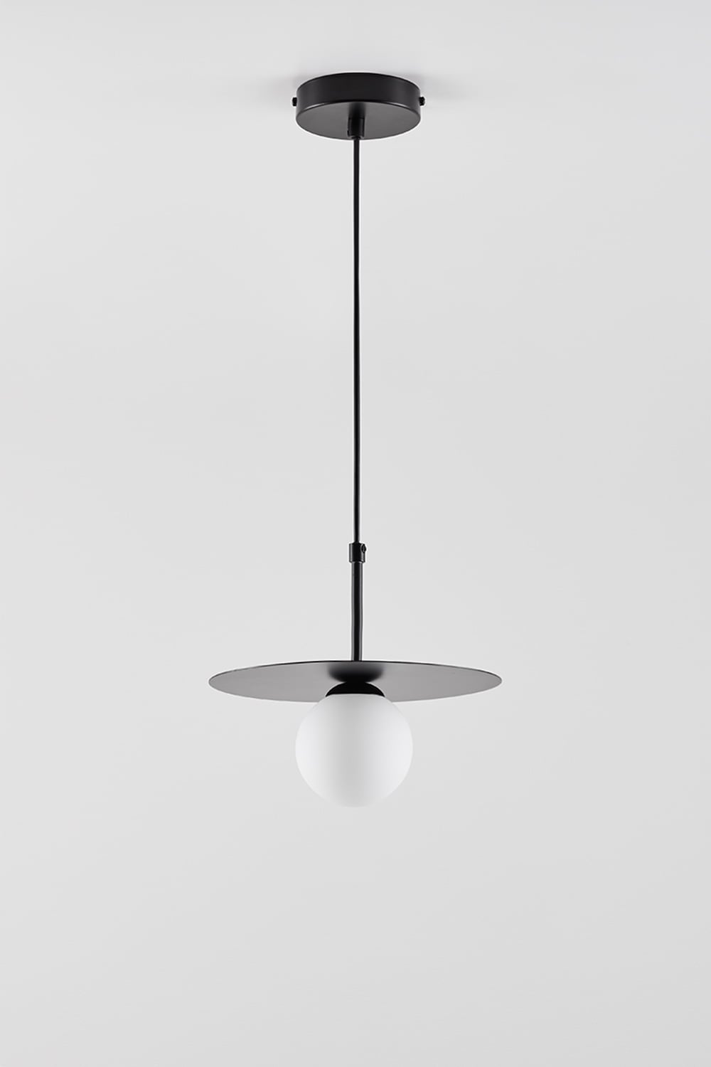 Lâmpada de teto suspensa com bola de cristal Jorien, imagem de galeria 1