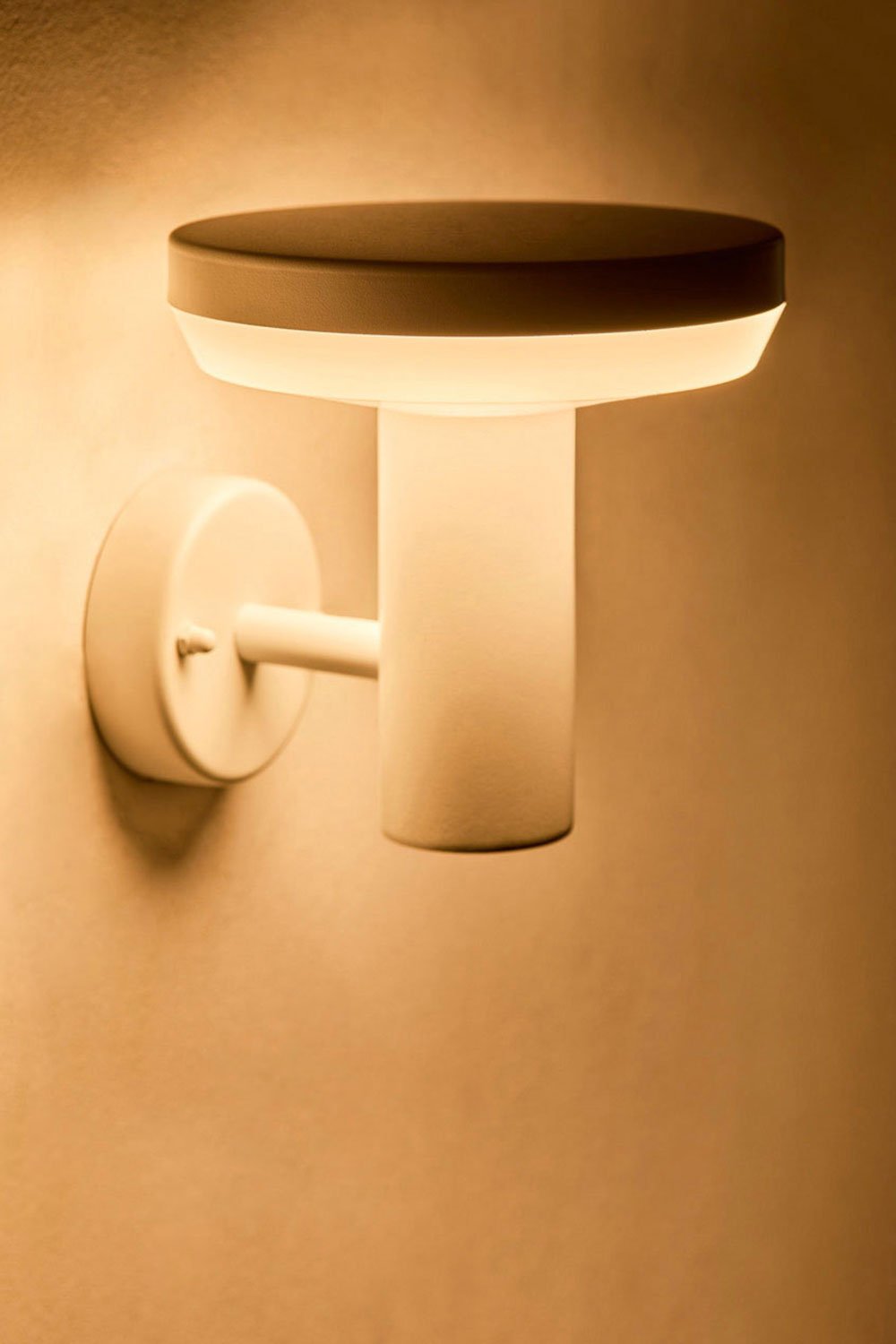 Candeeiro de parede LED para exteriores de aço inox Ovint, imagem de galeria 2