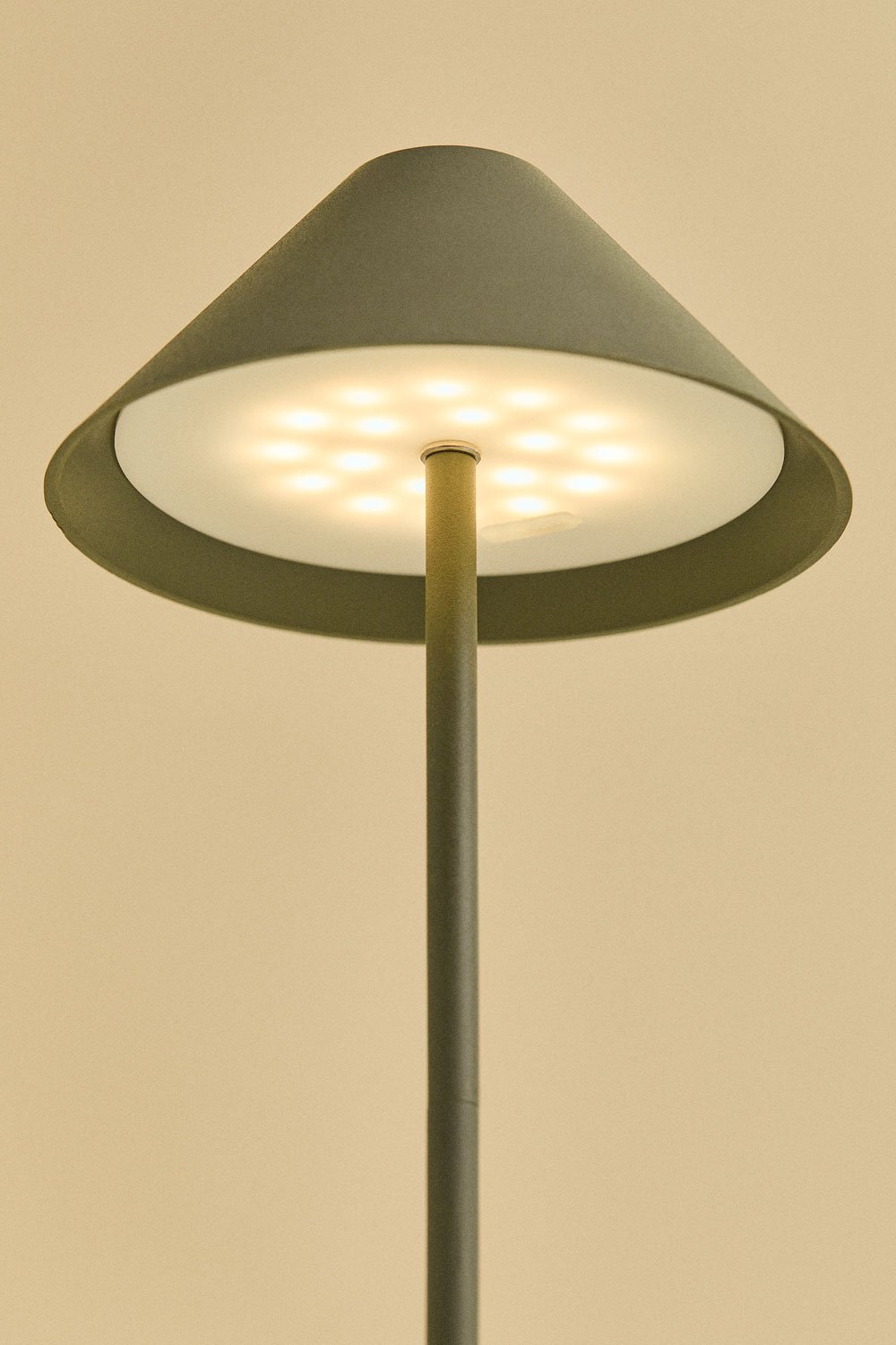 Lâmpada de mesa LED sem fios em ferro Nebida, imagem de galeria 4