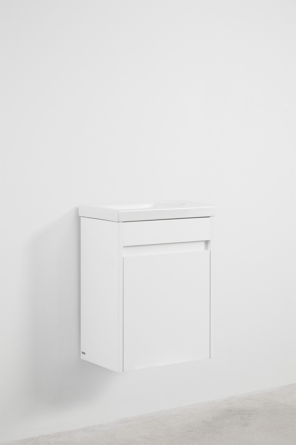 Conjunto de móveis de casa de banho em madeira com lavatório integrado Narek, imagem de galeria 2