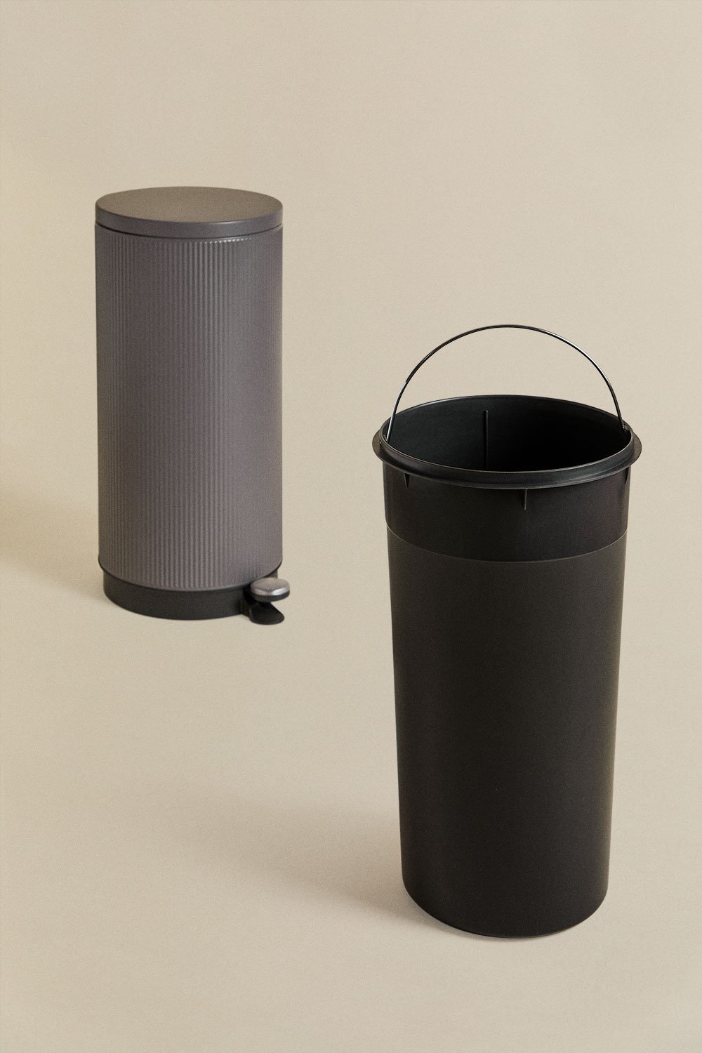 Cubo de lixo com tampa e pedal Midler, imagem de galeria 3