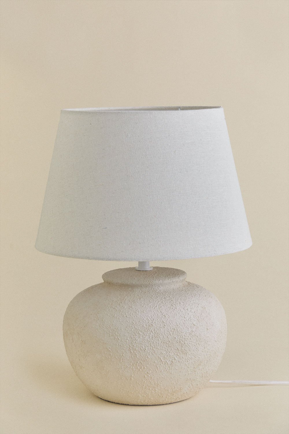 Candeeiro de mesa em cerâmica e linho Kenaris, imagem de galeria 3