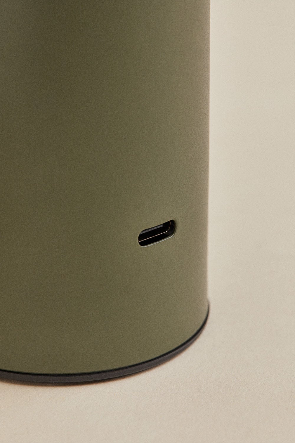 Lâmpada de mesa LED sem fios para exterior em ferro Loentia, imagem de galeria 5